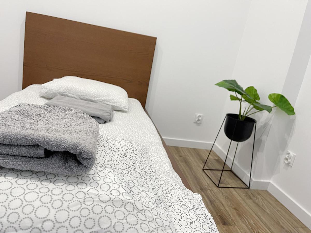 Modern Apartment In The City Center Kattowitz Exterior foto